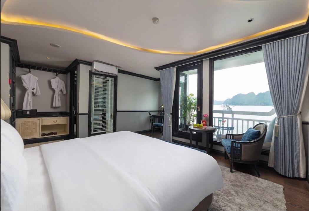 Madeline Cruises Hotel Hạ Long-öböl Kültér fotó