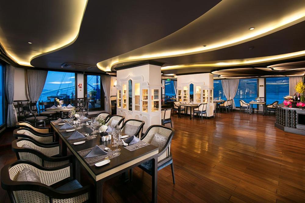 Madeline Cruises Hotel Hạ Long-öböl Kültér fotó
